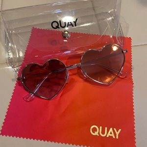 Quay heart sunglasses
